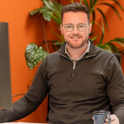 Johan contact kantoormeubelen